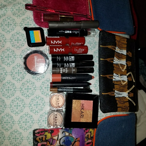 Ipsy lot Tarte, Nyx, the balm, naked, and more - Picture 3 of 5