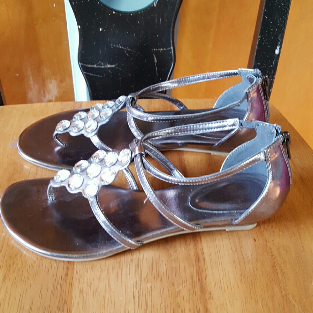 Avon wedged Sandals
