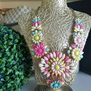 Statement necklace