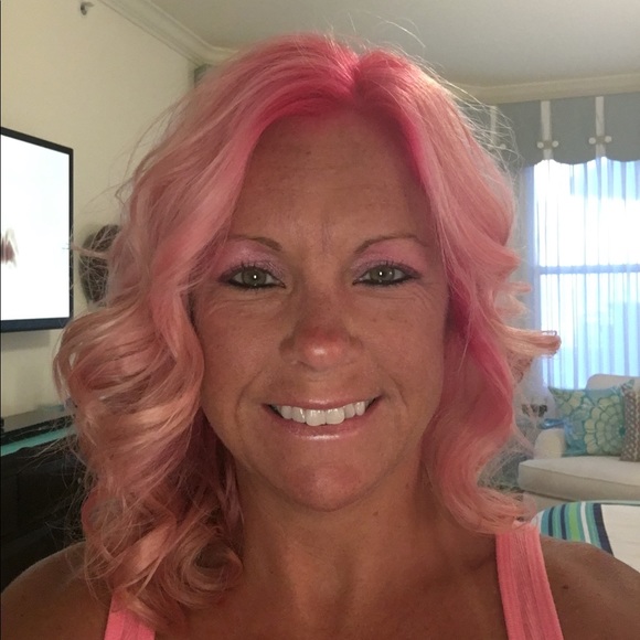 Meet your Posher, Jaime - Picture 2 of 6