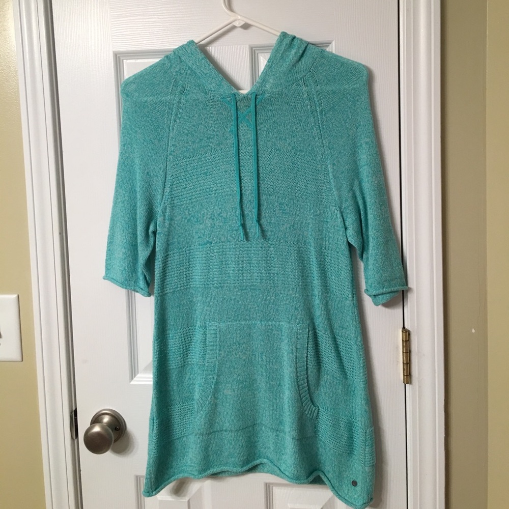 Eddie Bauer short sleeved sweater. Size small.
