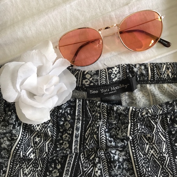 Patterned fun pants - Picture 4 of 4