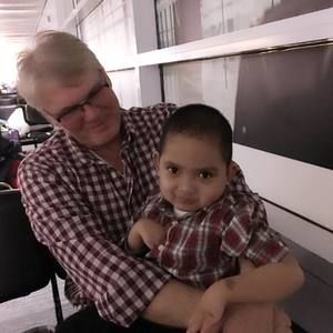 Meet your Posher, Rhyza