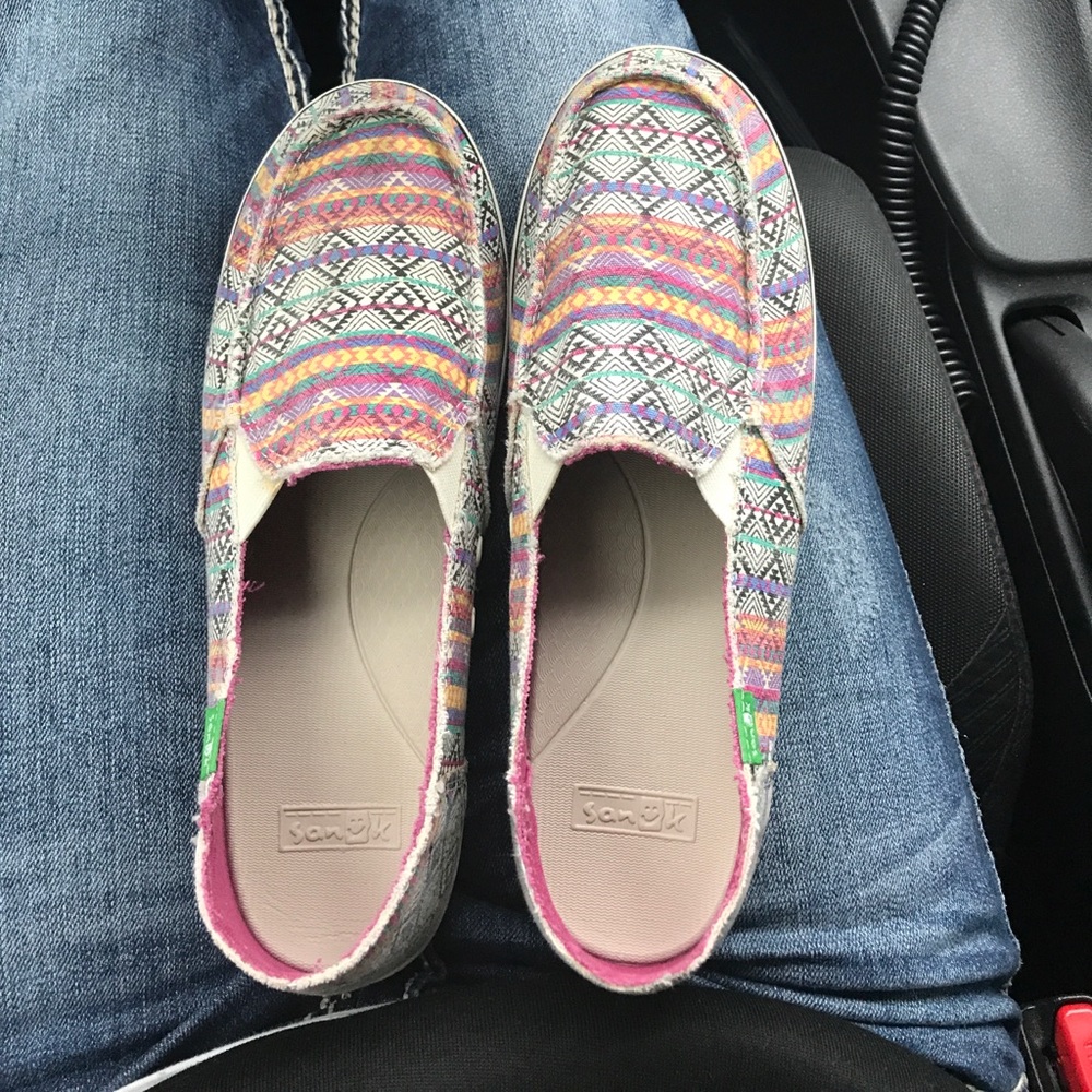 🚫SOLD🚫 Sanuk super cute shoes