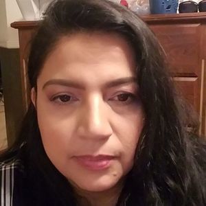 Meet your Posher, Ines