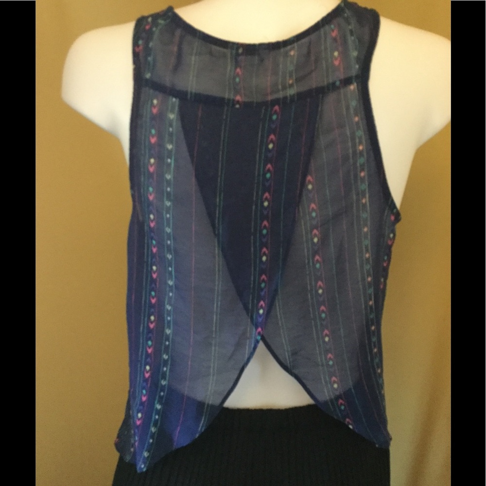 👚★❦꒒ik୧⌵♡⌵N୧w❦★ AUCTION PRICE👩🏻⚖️ Cute Sheer Crossover Top - Picture 4 of 5