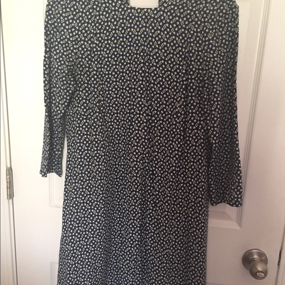 H&M blue patterned dress.