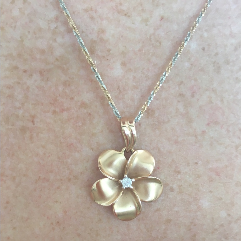 Maui Divers jewelry Plumeria necklace