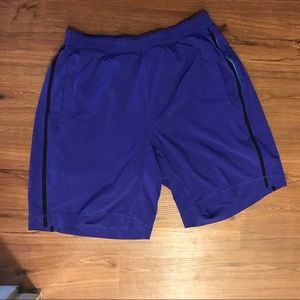 lulu lemon pace breaker size L
