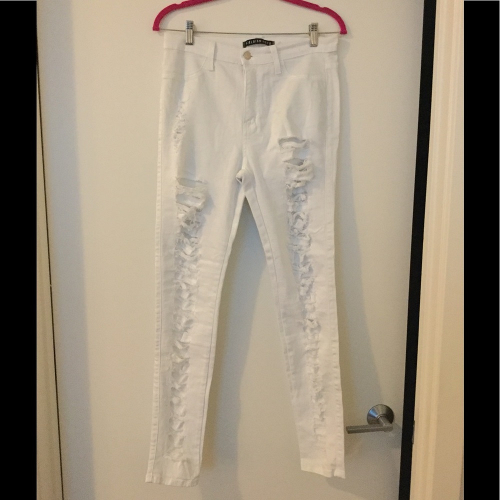 Jeans (never worn, but no tag)