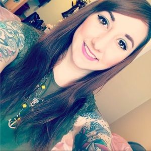 Meet your Posher, Amber