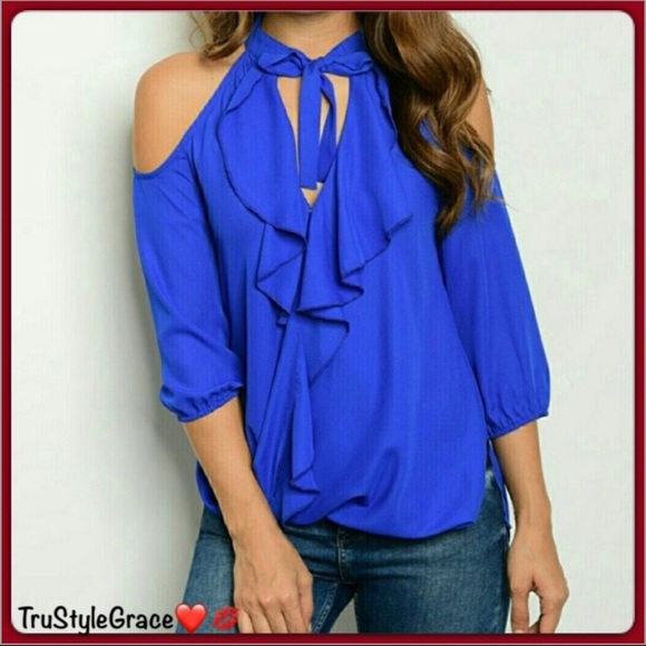 ♥️ Beautiful Black Ruffled Cold Shoulder Blouse - Picture 4 of 5