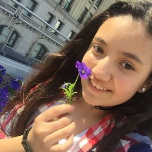 Meet your Posher, Alicia