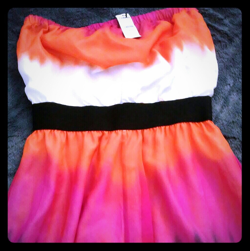 Multi-color strapless dress