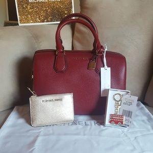 MK Mercer Cherry MD Duffle Bundle