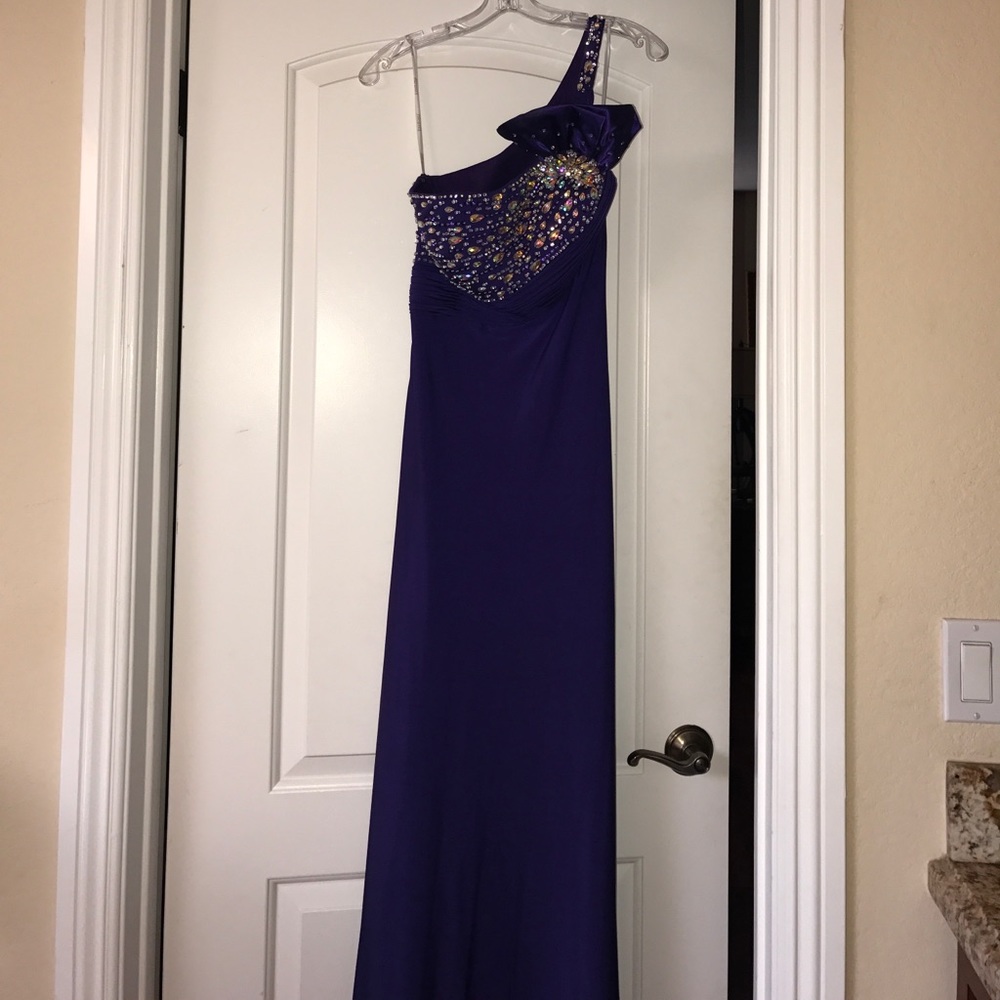 Tony Bowls evening gown