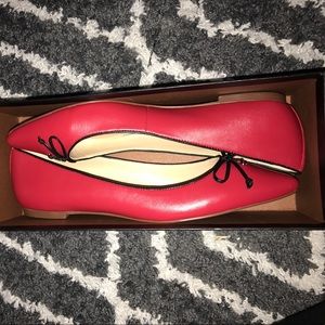 Red coach flats