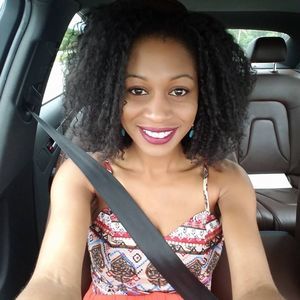 Meet your Posher, Shea