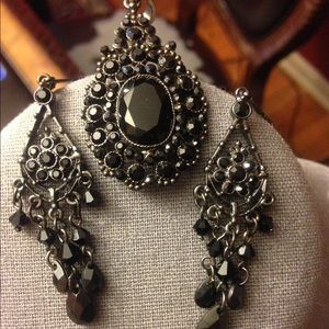 Earrings &  Pendant without chain