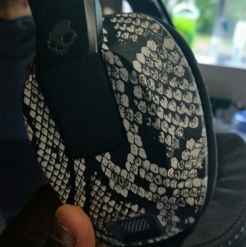 Custom Skullcandy Crushers