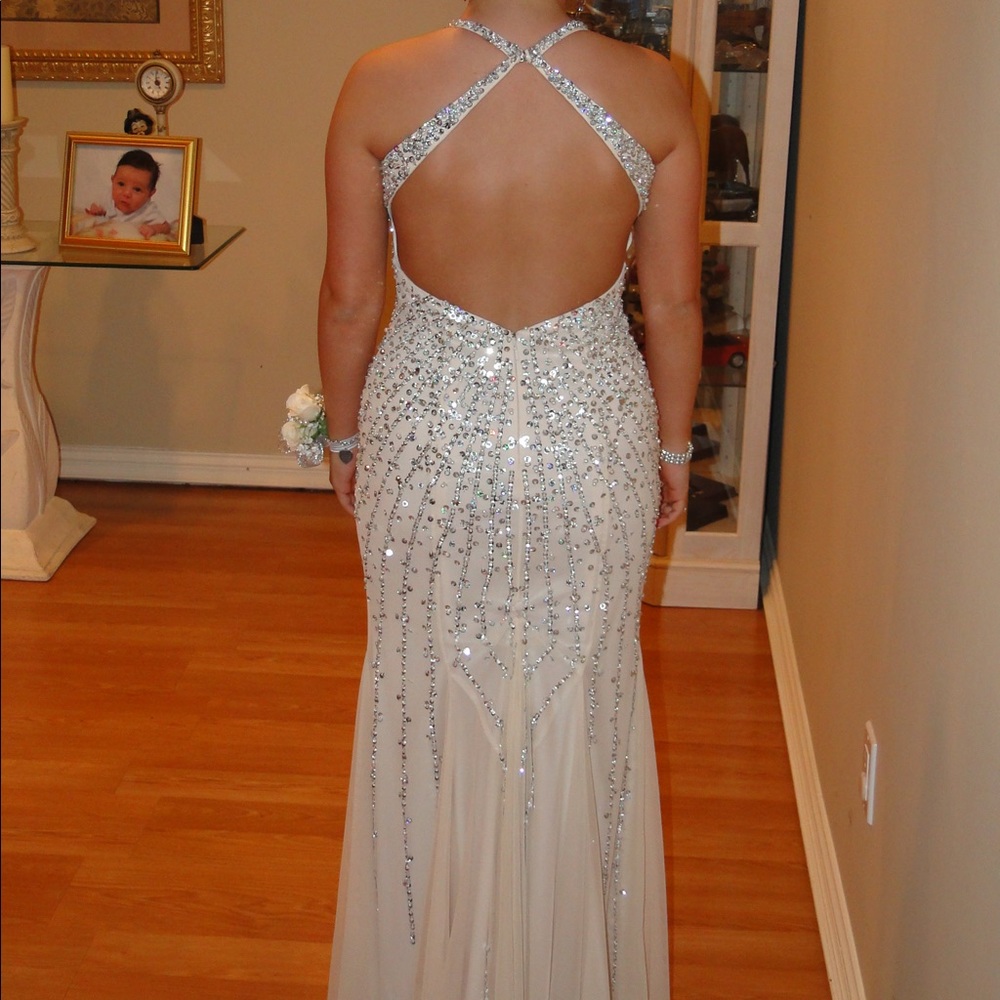 Sean collection prom dress