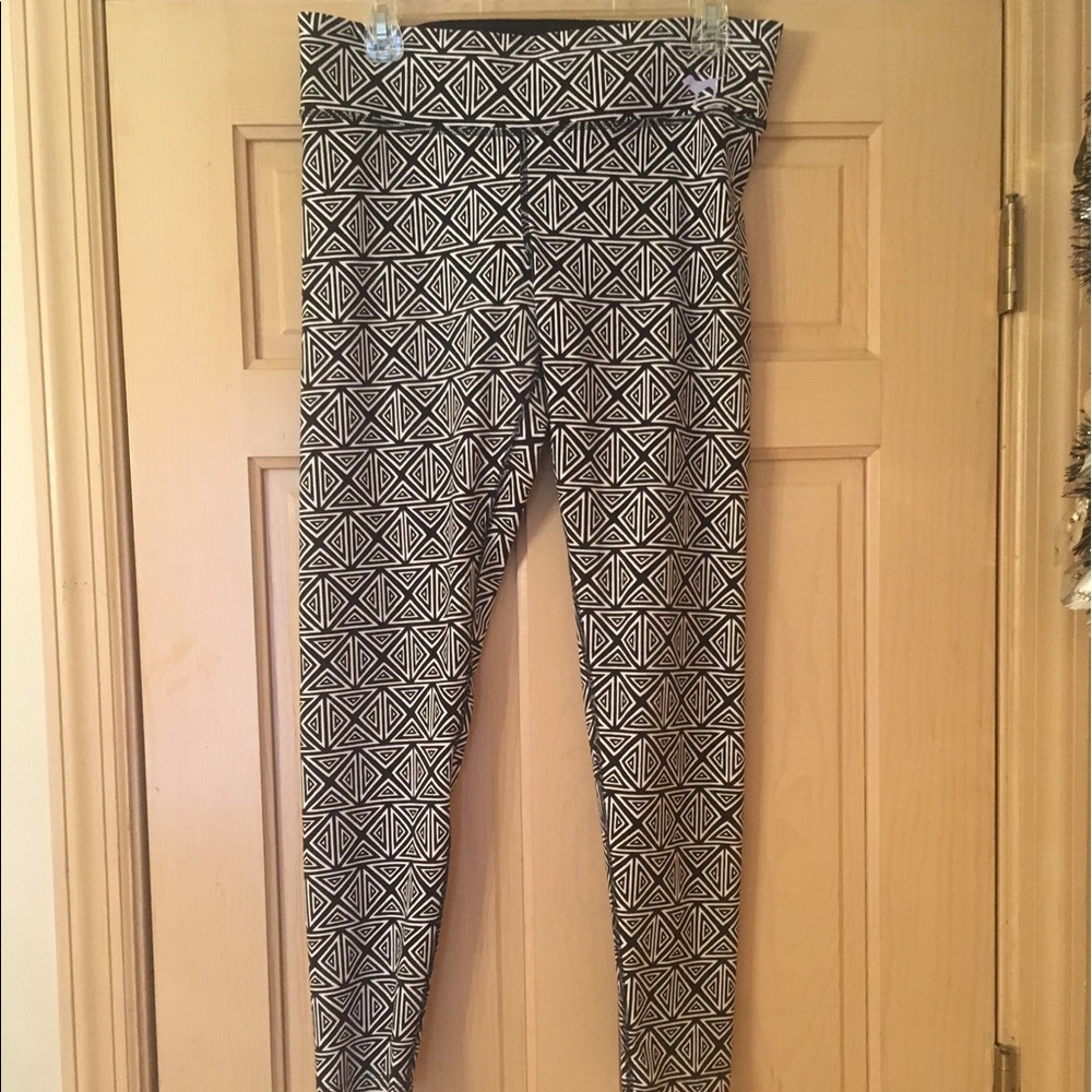 Pink tribal leggings