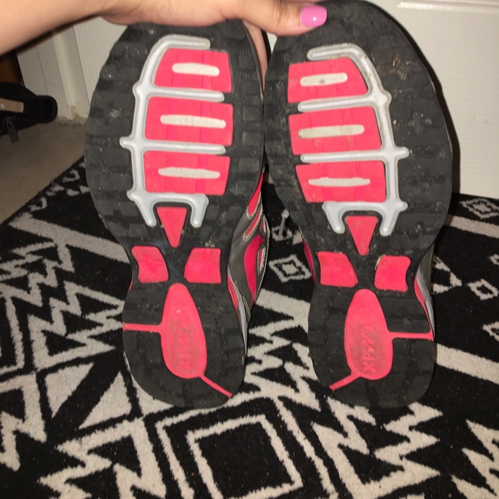 Nike Air Max - Picture 3 of 3