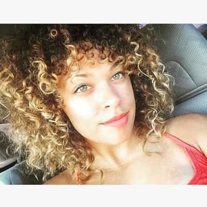 Meet your Posher, Jade