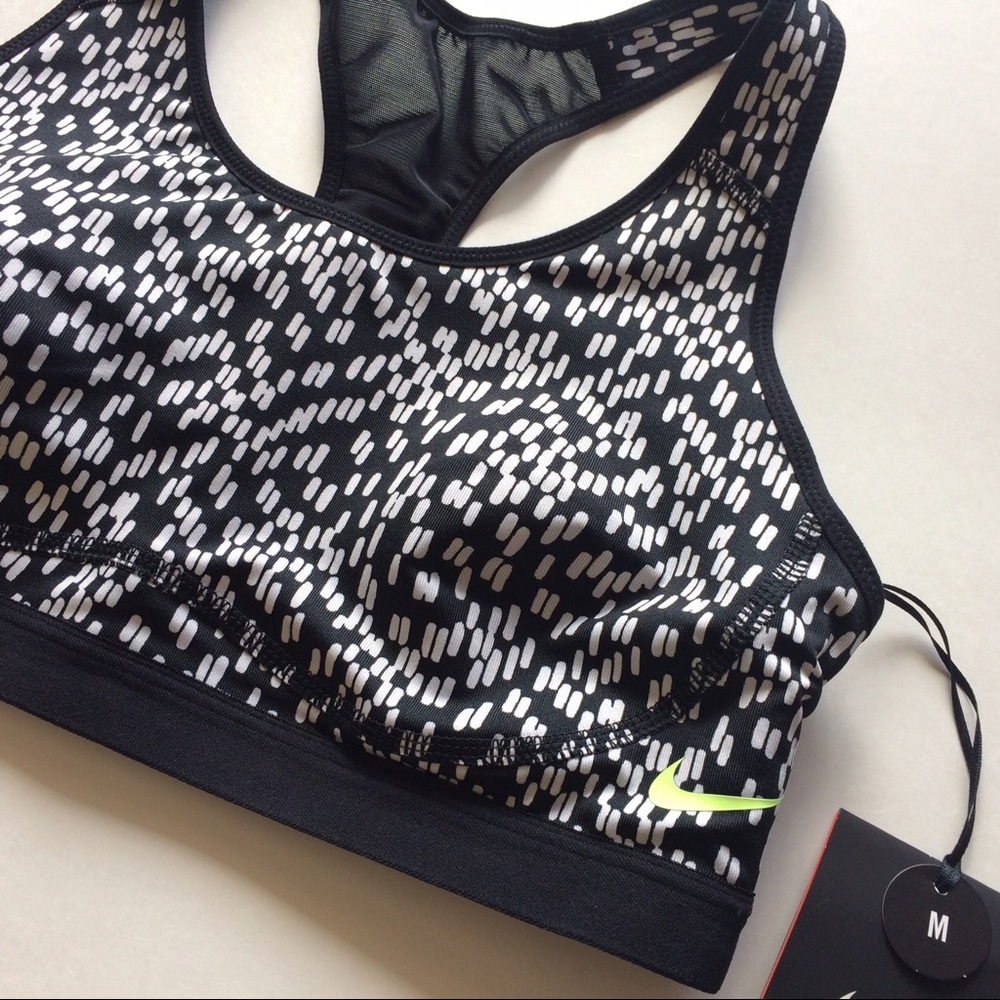 🌟FLASH SALE🌟 Nike Racerback Sports Bra