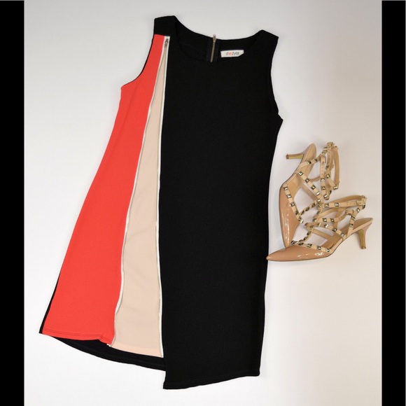 Flirt Frenzy Colorblock Dress - Picture 2 of 8