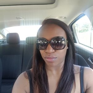 Meet your Posher, Tiffany