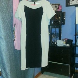 Calvin Klein black and tan dress pockets 10