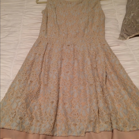 NWT Modcloth Nick and Mo Lace Dress - Picture 4 of 4