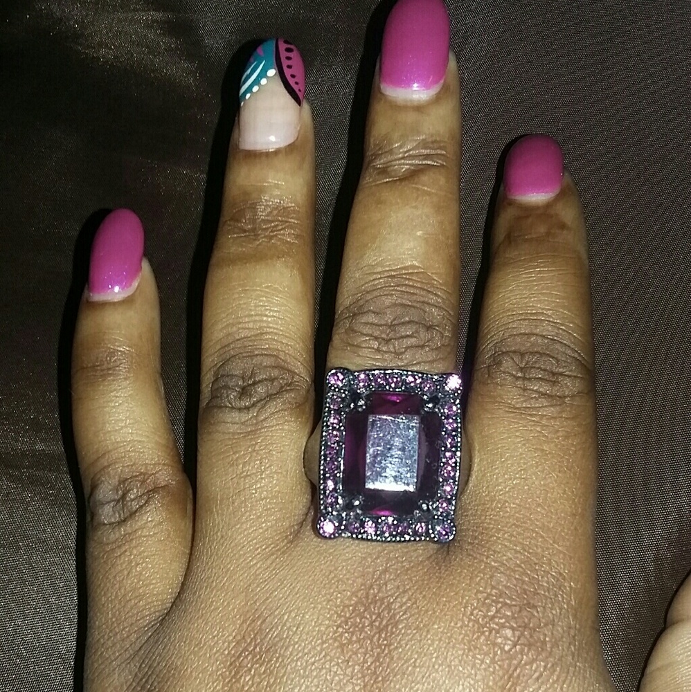Avon fashion ring