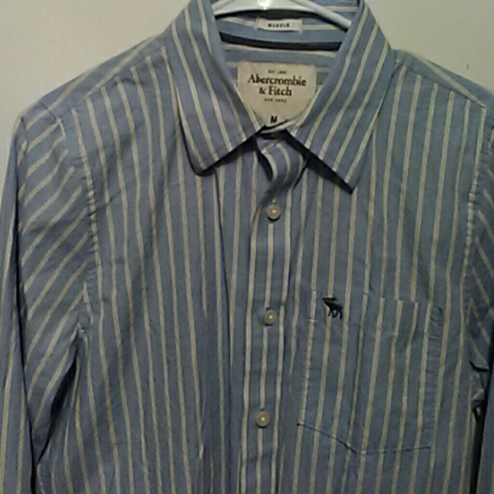 Abercrombie and Fitch muscle button down