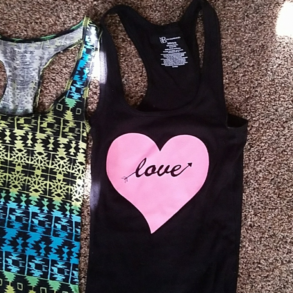 3 Tank Tops - Picture 2 of 4