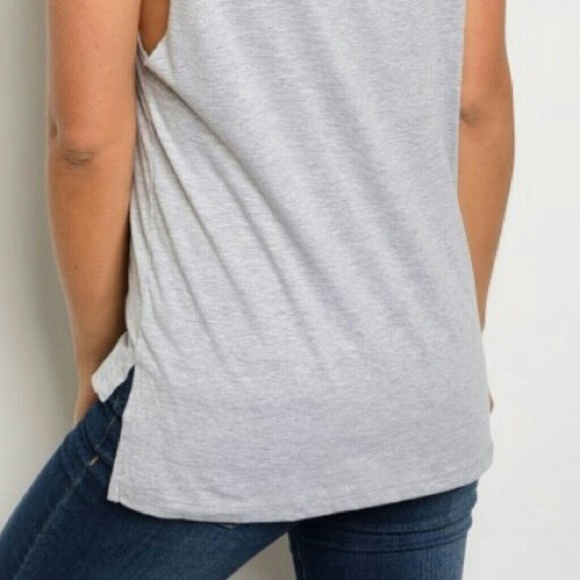 ✨HP✨MONDAY COFFEE TANK - Picture 2 of 4