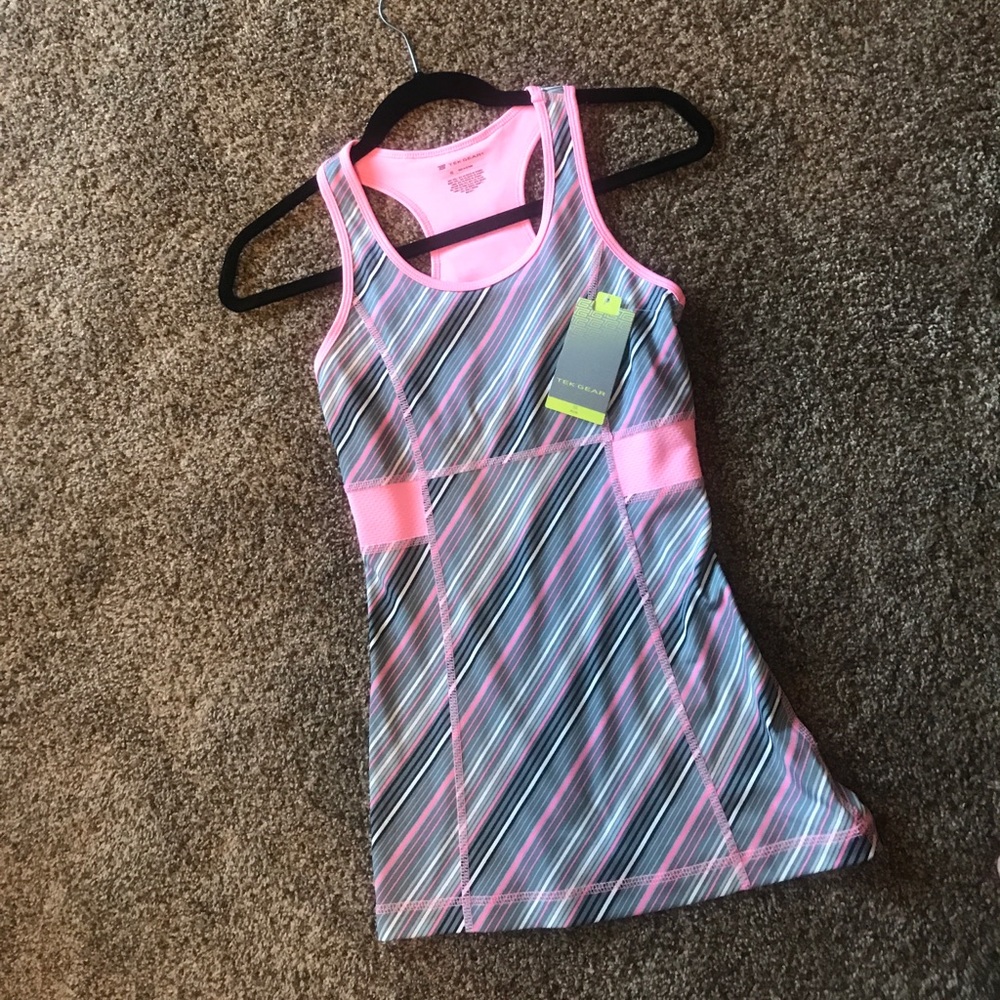 🌸TEK GEAR fitness tank