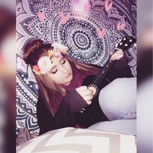 Meet your Posher, Alivia