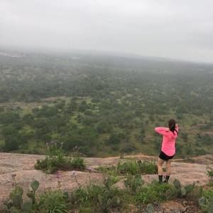 Meet your Posher, Gloria