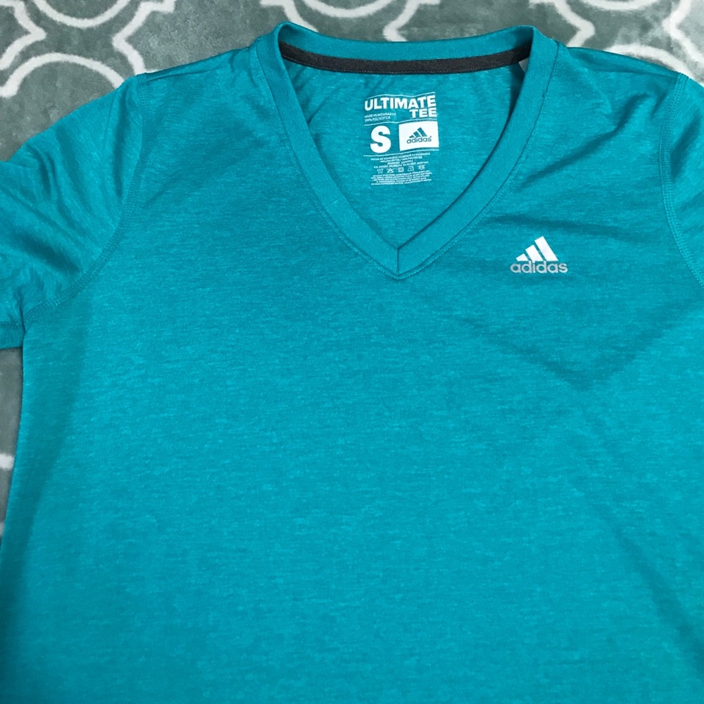 NEVER BEEN WORN ADIDAS ULTIMATE TEE ! !