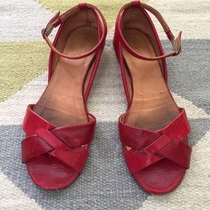 Red Fuchsia criss cross ankle strap sandals 6.5