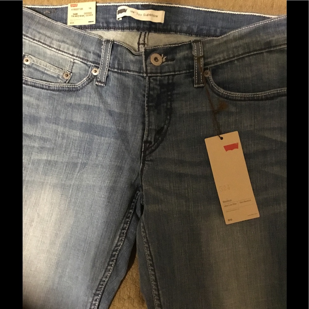 NWT Levi's 524 Bootcut Jeans