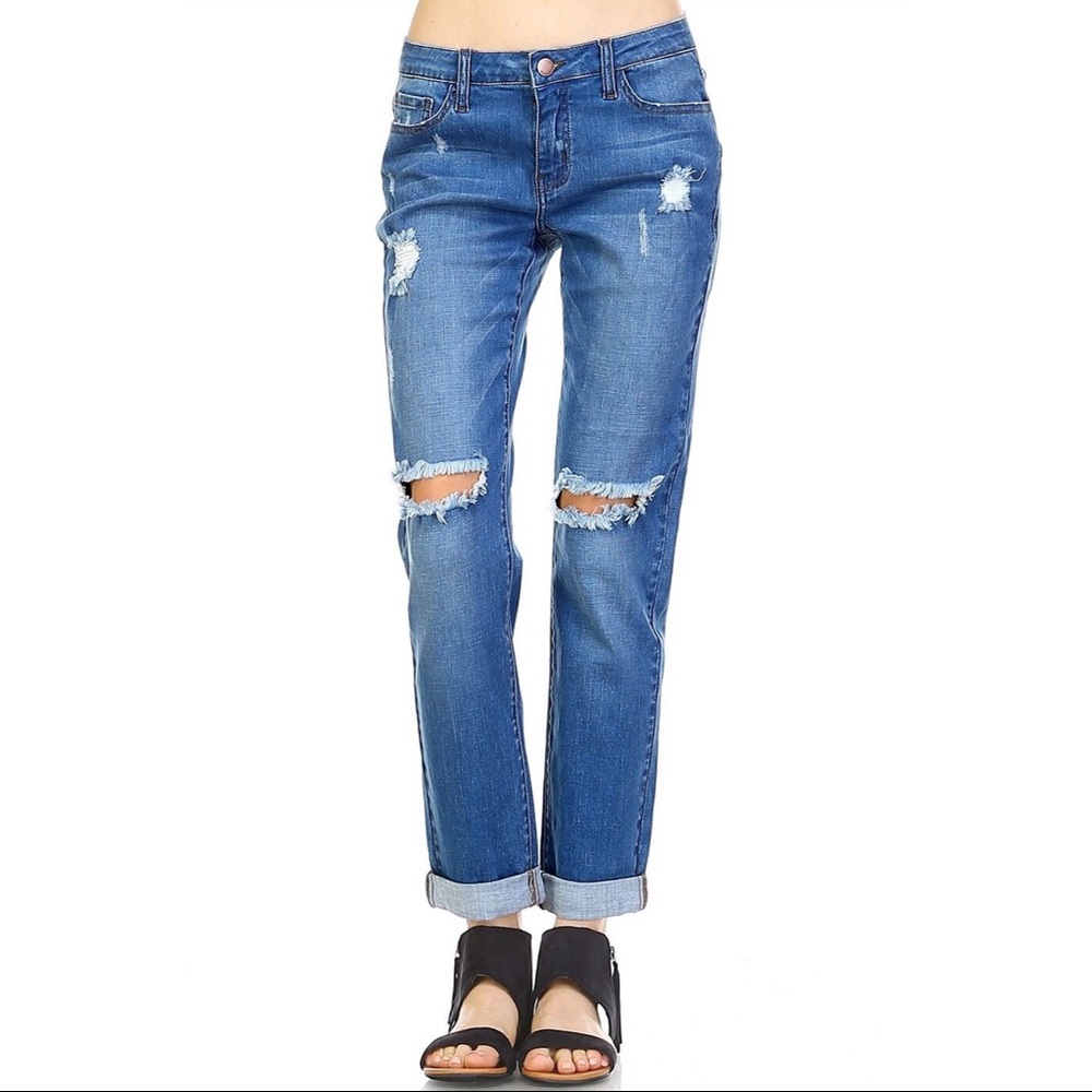 Distressed boyfriend jeans