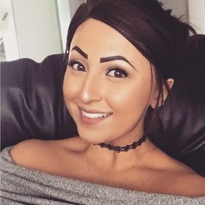 Meet your Posher, Karie