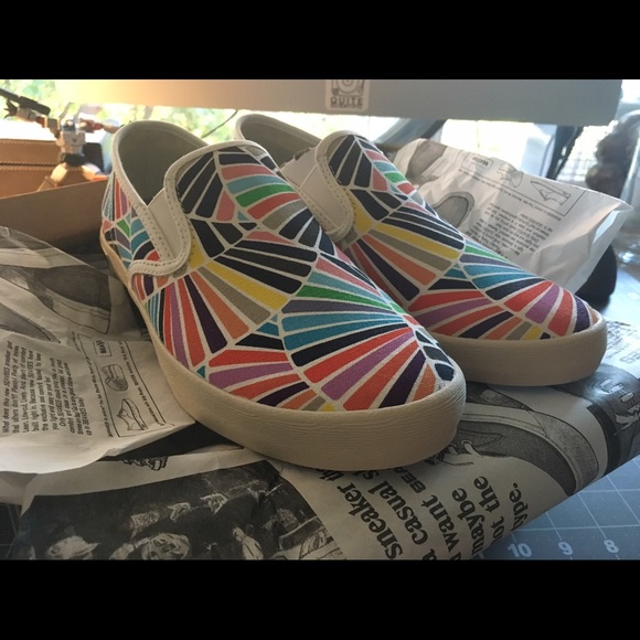 UNWORN Trina Turk x Seavees slip on shoes! 6.5 US - Picture 3 of 7