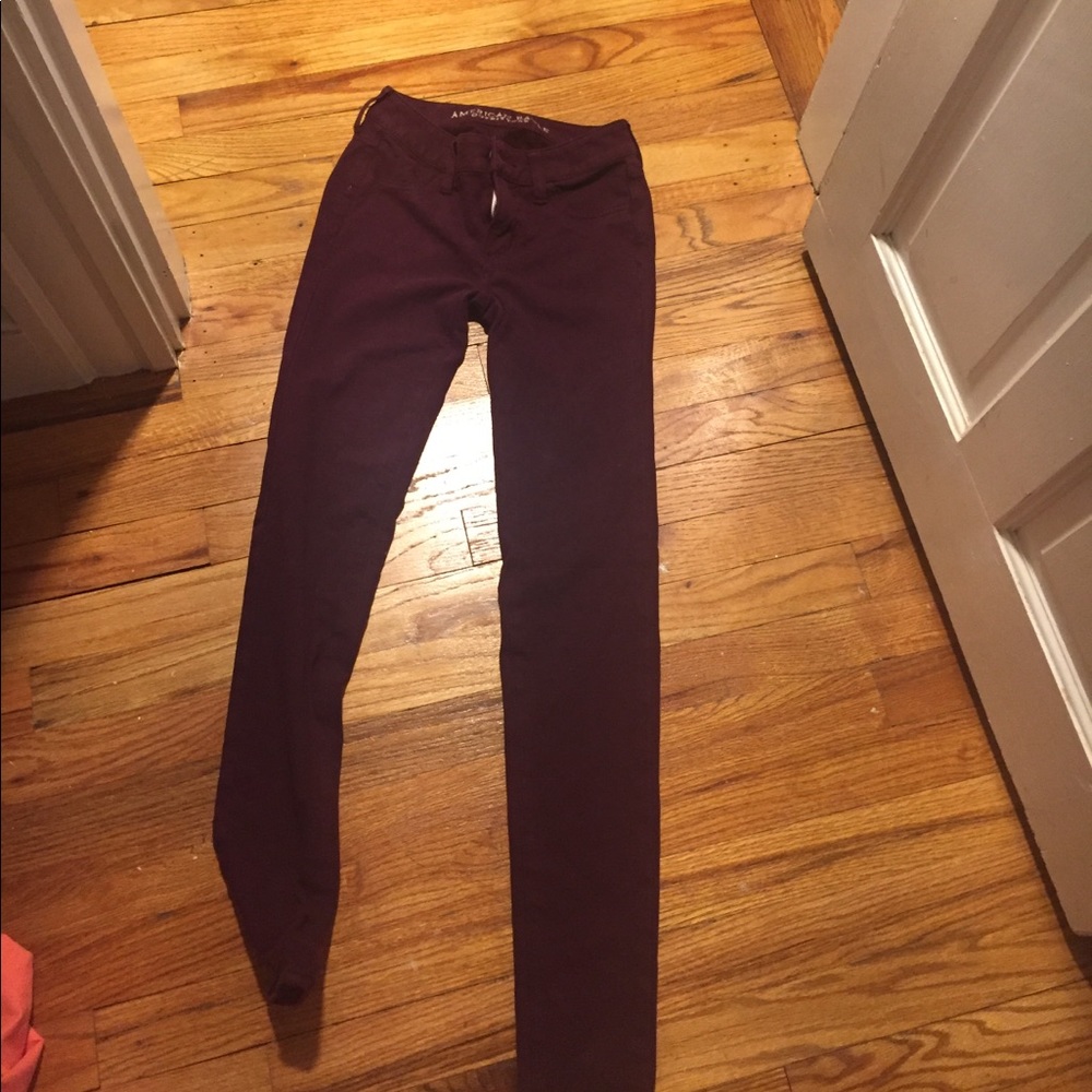 Maroon American Eagle jeggings