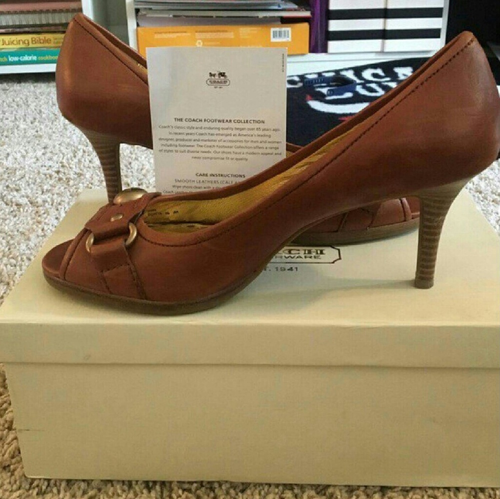 Coach Tan Heels
