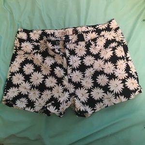 BUNDLE! 3 for 25 Cute highrise shorts