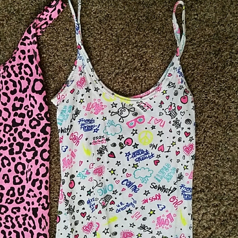 3 Tank Tops - Picture 2 of 4
